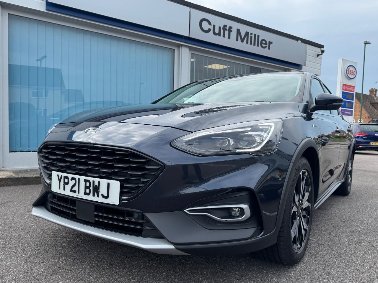 2021 Ford Focus-vignale